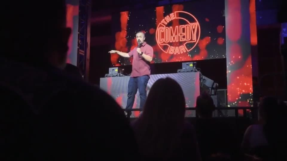Fort Lauderdale nightclub becomes stand-up comedy club for a night of laughter